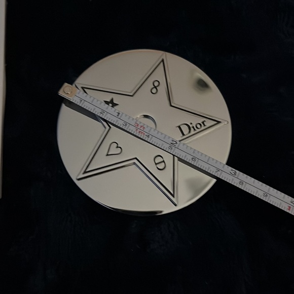 ⭐️C Dior travel pouch and mirror with gift box. - Picture 9 of 17